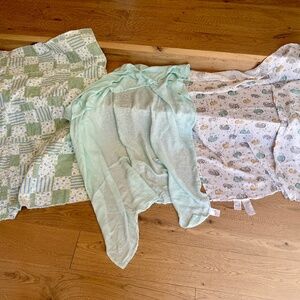 Aden and anais large muslin blanket bundle lot and quilt blanket